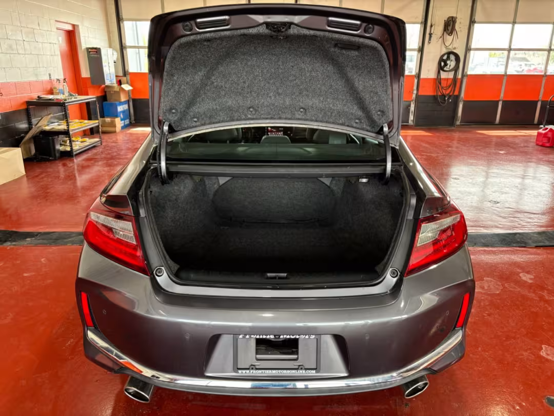 2017 Honda Accord - 1HGCT2B05HA003111 - Image #32