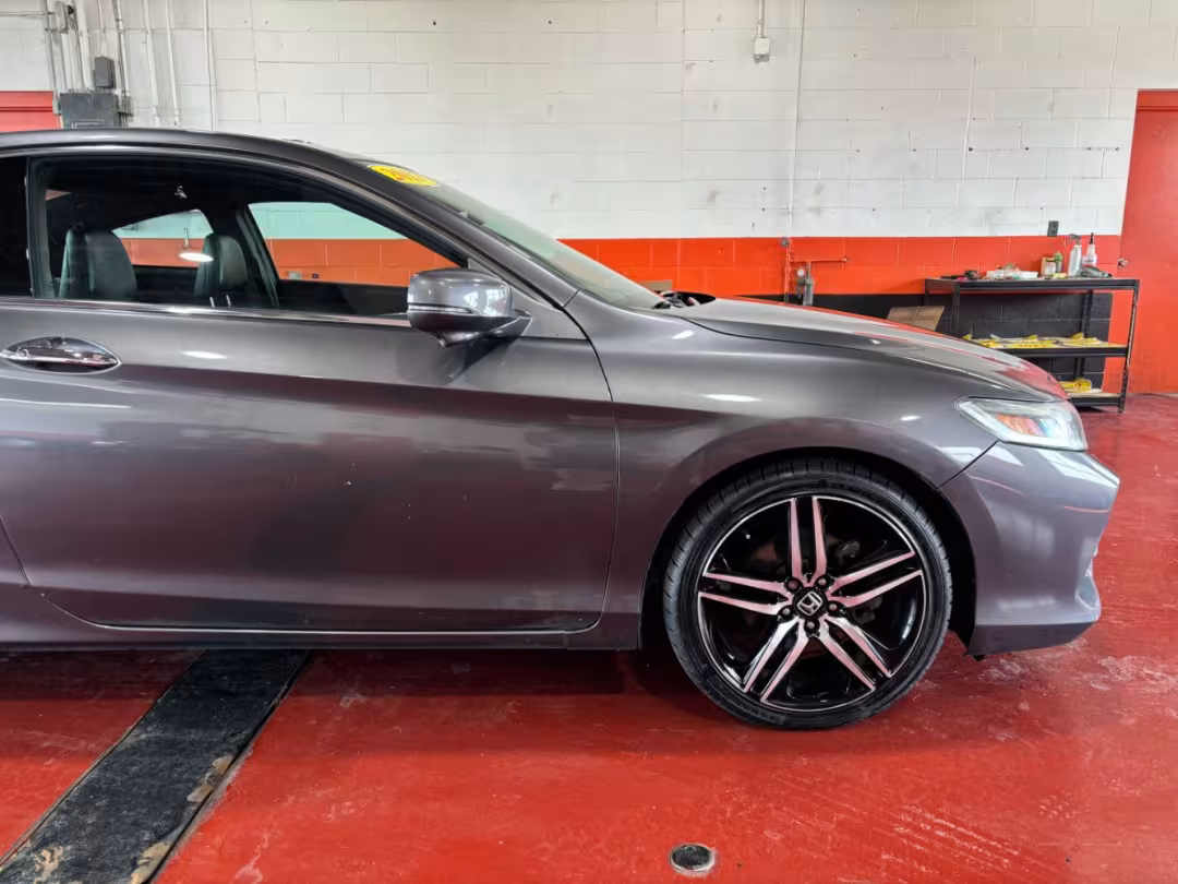 2017 Honda Accord - 1HGCT2B05HA003111 - Image #6
