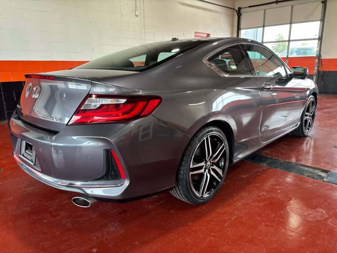 2017 Honda Accord - 1HGCT2B05HA003111 - Image #8