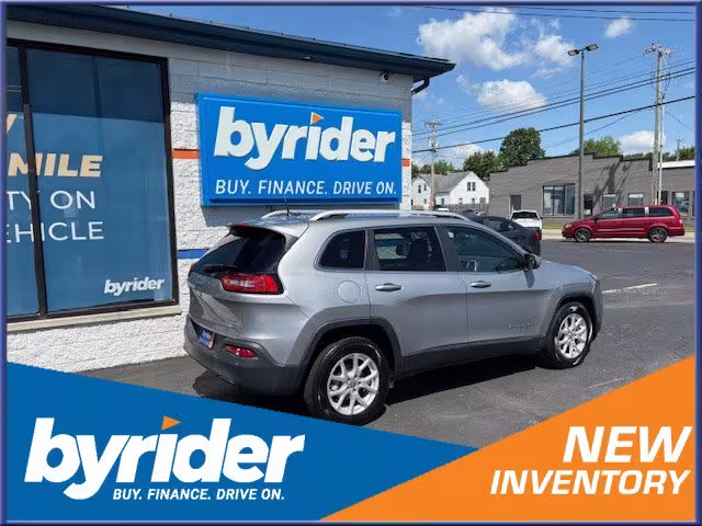 2017 Jeep Cherokee - 1C4PJLCB2HW595694 - Image #2
