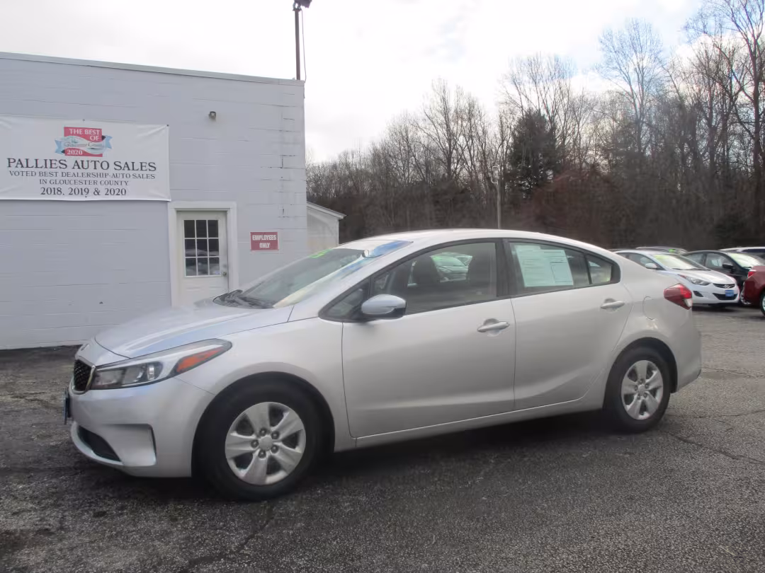 2017 Kia Forte - 3KPFK4A75HE104820 - Image #1