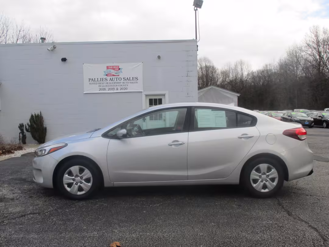 2017 Kia Forte - 3KPFK4A75HE104820 - Image #2