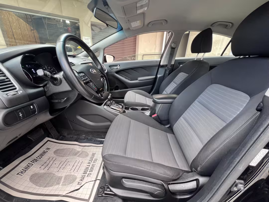 2017 Kia Forte - 3KPFL4A75HE030781 - Image #10