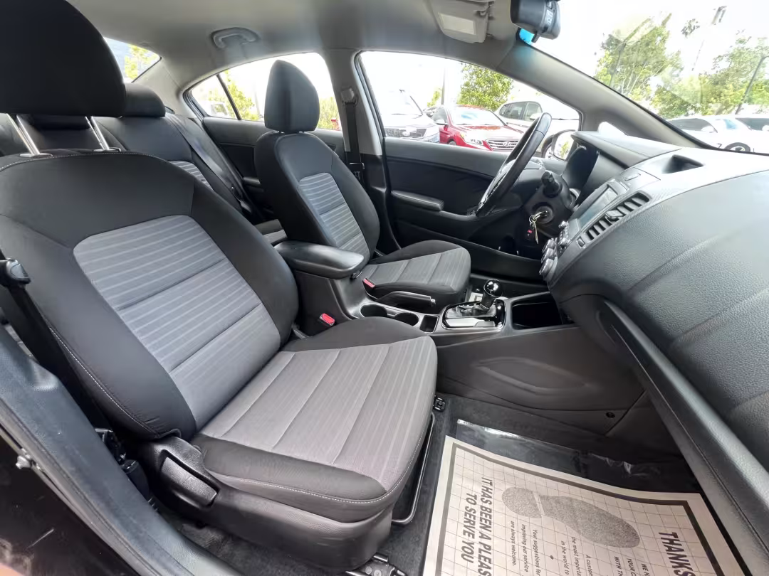 2017 Kia Forte - 3KPFL4A75HE030781 - Image #16