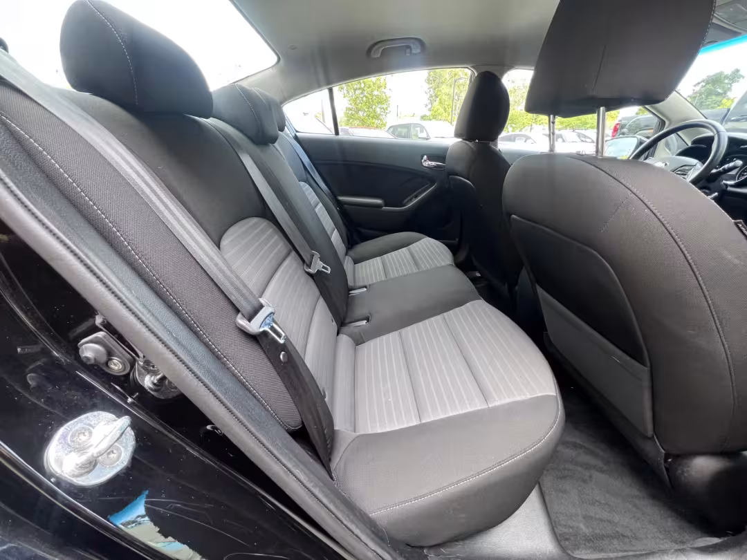2017 Kia Forte - 3KPFL4A75HE030781 - Image #21