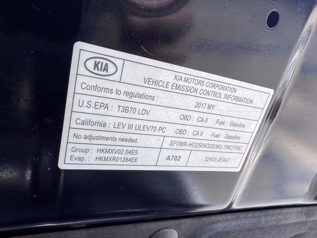 2017 Kia Forte - 3KPFL4A75HE030781 - Image #28