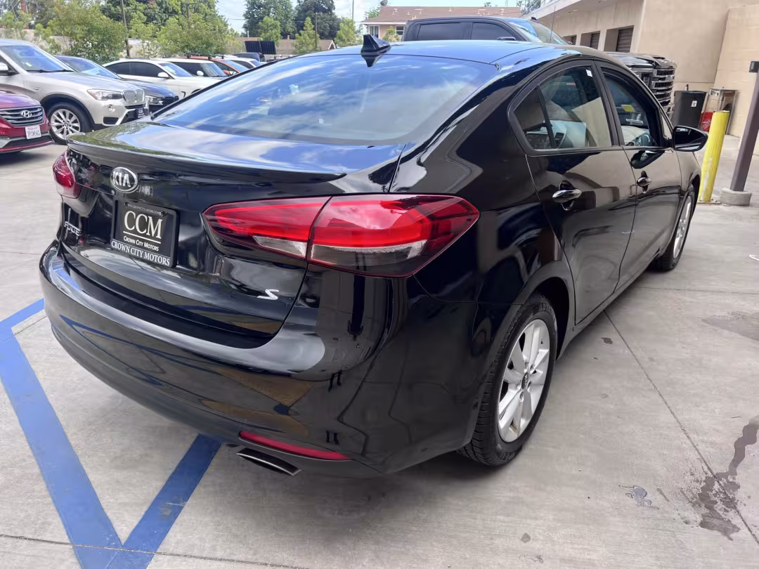 2017 Kia Forte - 3KPFL4A75HE030781 - Image #5