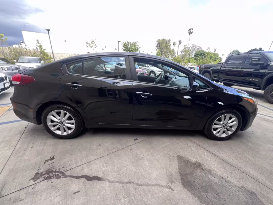 2017 Kia Forte - 3KPFL4A75HE030781 - Image #6