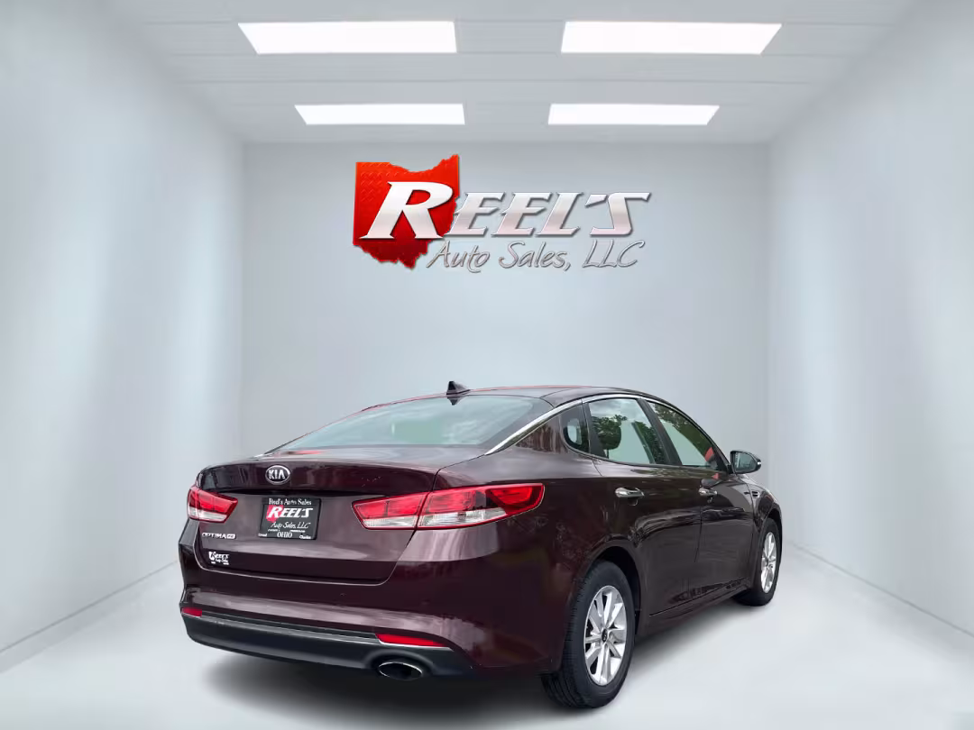 2017 Kia Optima - 5XXGT4L36HG138509 - Image #37