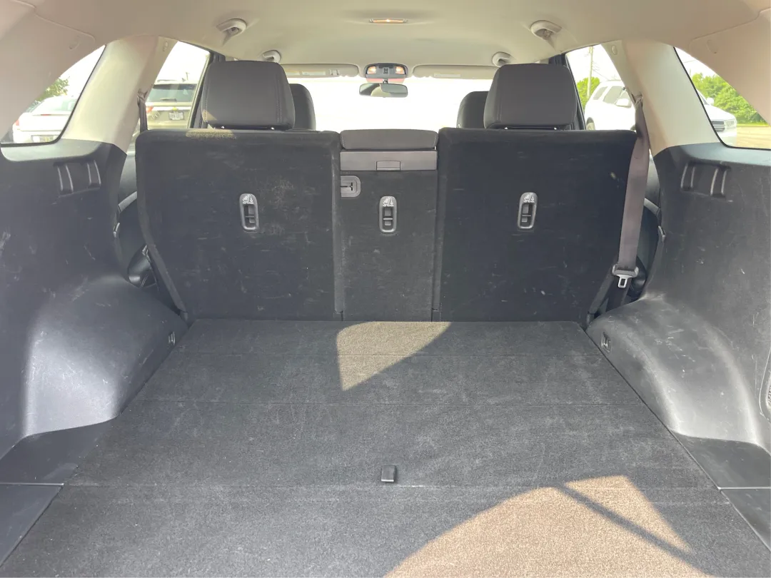 2017 Kia Sorento - 5XYPG4A3XHG265332 - Image #12