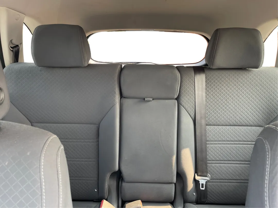 2017 Kia Sorento - 5XYPG4A3XHG265332 - Image #14