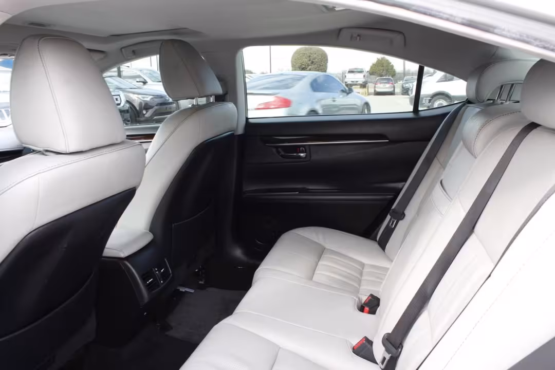 2017 Lexus ES 300h - JTHBW1GG7H2136334 - Image #11