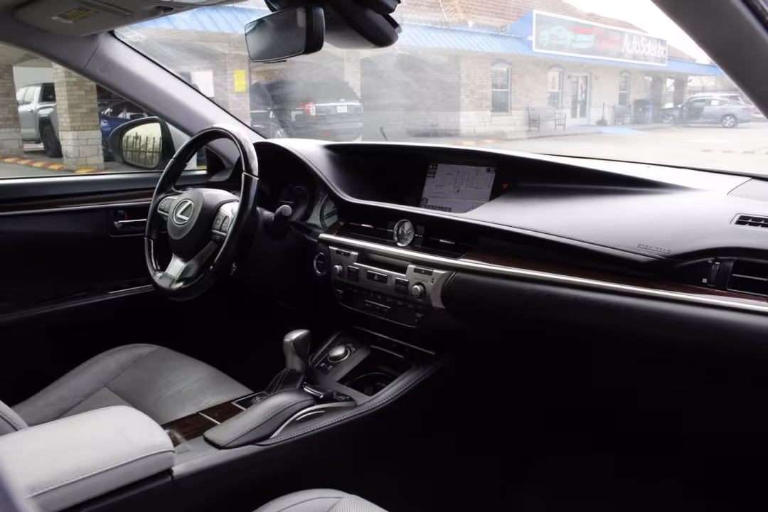 2017 Lexus ES 300h - JTHBW1GG7H2136334 - Image #12