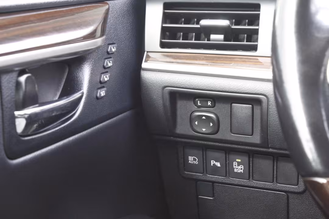 2017 Lexus ES 300h - JTHBW1GG7H2136334 - Image #19