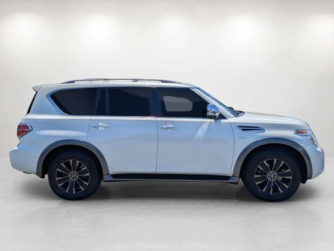 2017 Nissan Armada - JN8AY2NF1H9304486 - Image #5