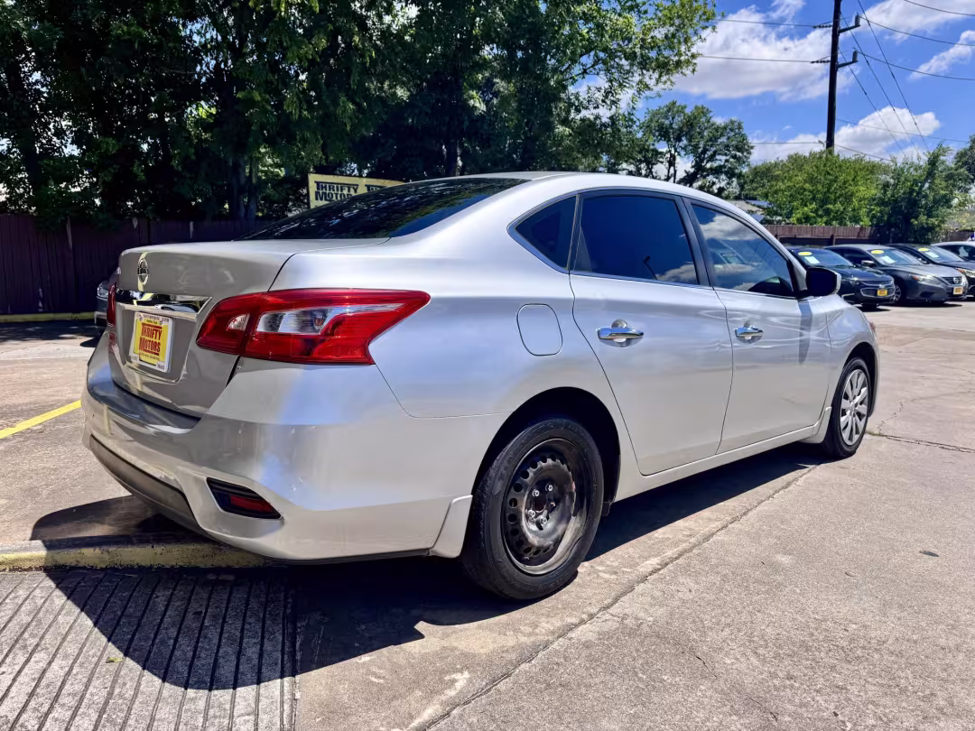 2017 Nissan Sentra - 3N1AB7AP3HY305550 - Image #7