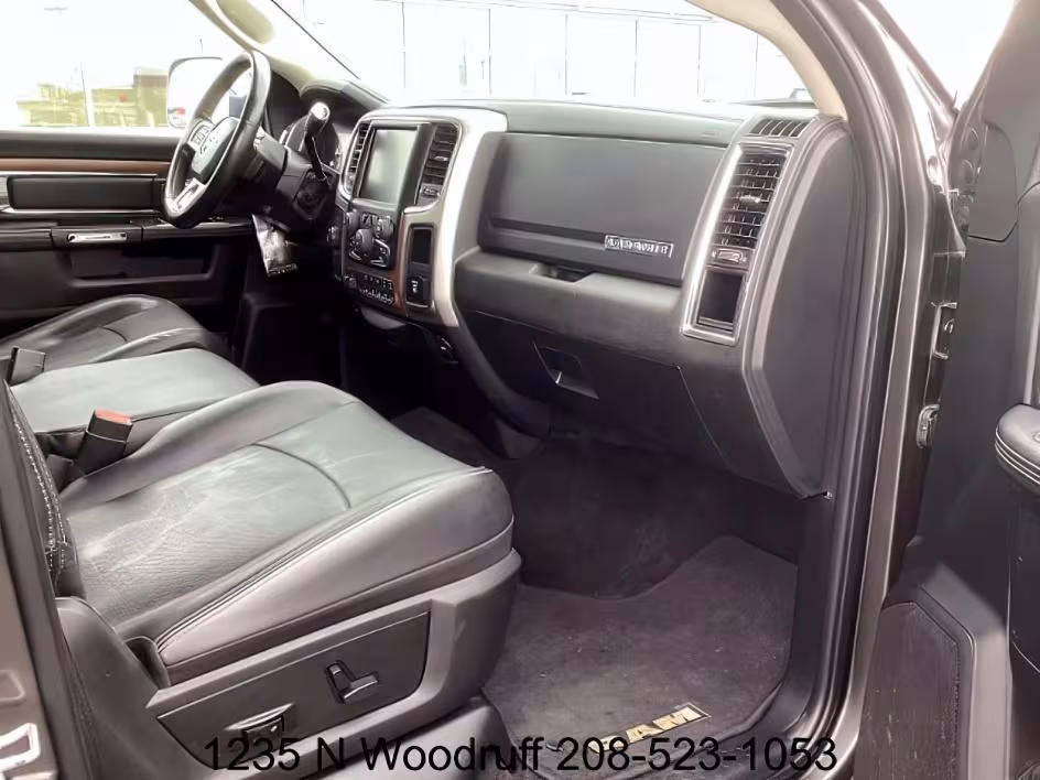 2017 Ram 2500 - 3C6UR5FL3HG519757 - Image #19