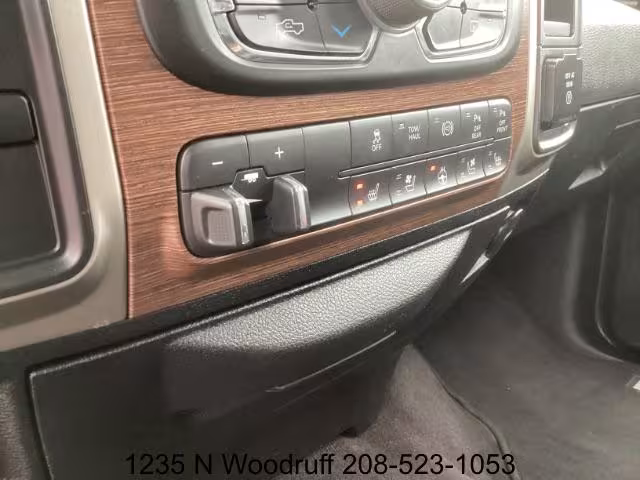 2017 Ram 2500 - 3C6UR5FL3HG519757 - Image #33