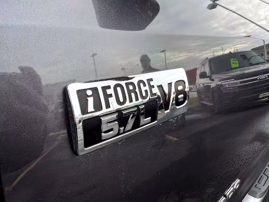 2017 Toyota Tundra - 5TFDY5F12HX656064 - Image #11