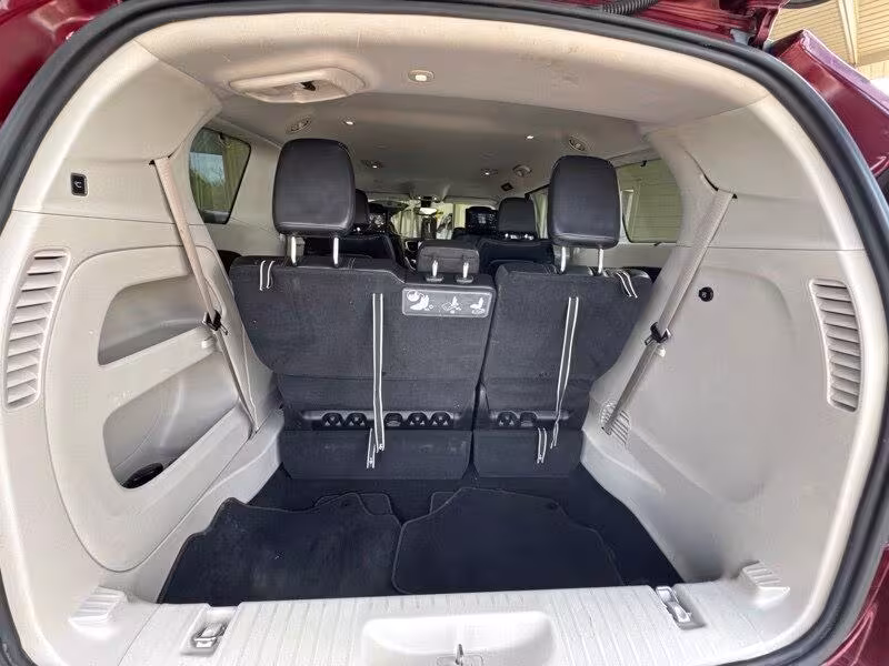 2018 Chrysler Pacifica - 2C4RC1EG8JR234615 - Image #15