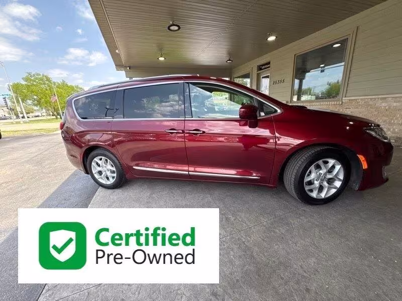 2018 Chrysler Pacifica - 2C4RC1EG8JR234615 - Image #2