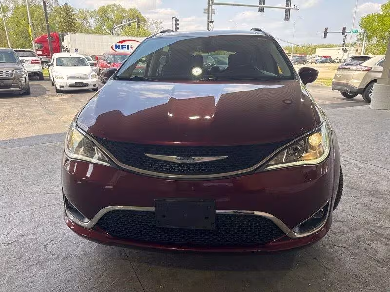 2018 Chrysler Pacifica - 2C4RC1EG8JR234615 - Image #8