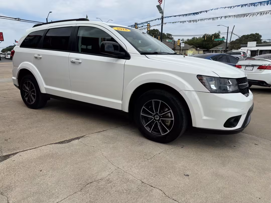 2018 Dodge Journey - 3C4PDCBG8JT529666 - Image #2