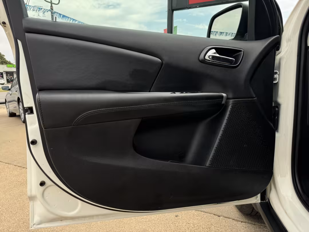 2018 Dodge Journey - 3C4PDCBG8JT529666 - Image #7