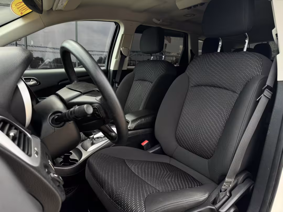 2018 Dodge Journey - 3C4PDCBG8JT529666 - Image #9