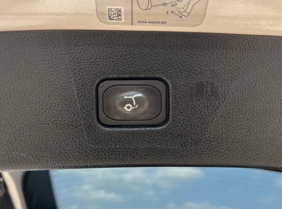 2018 Ford Edge - 2FMPK4J87JBB72557 - Image #23