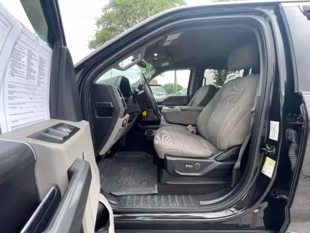 2018 Ford F-150 - 1FTEW1CG6JFA05821 - Image #13