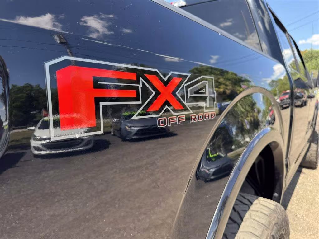 2018 Ford F-150 - 1FTEW1EG6JFA37360 - Image #32