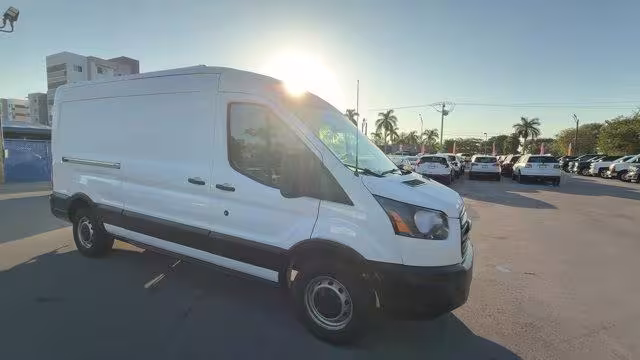 2018 Ford Transit - 1FTYR2CM2JKA54814 - Image #6