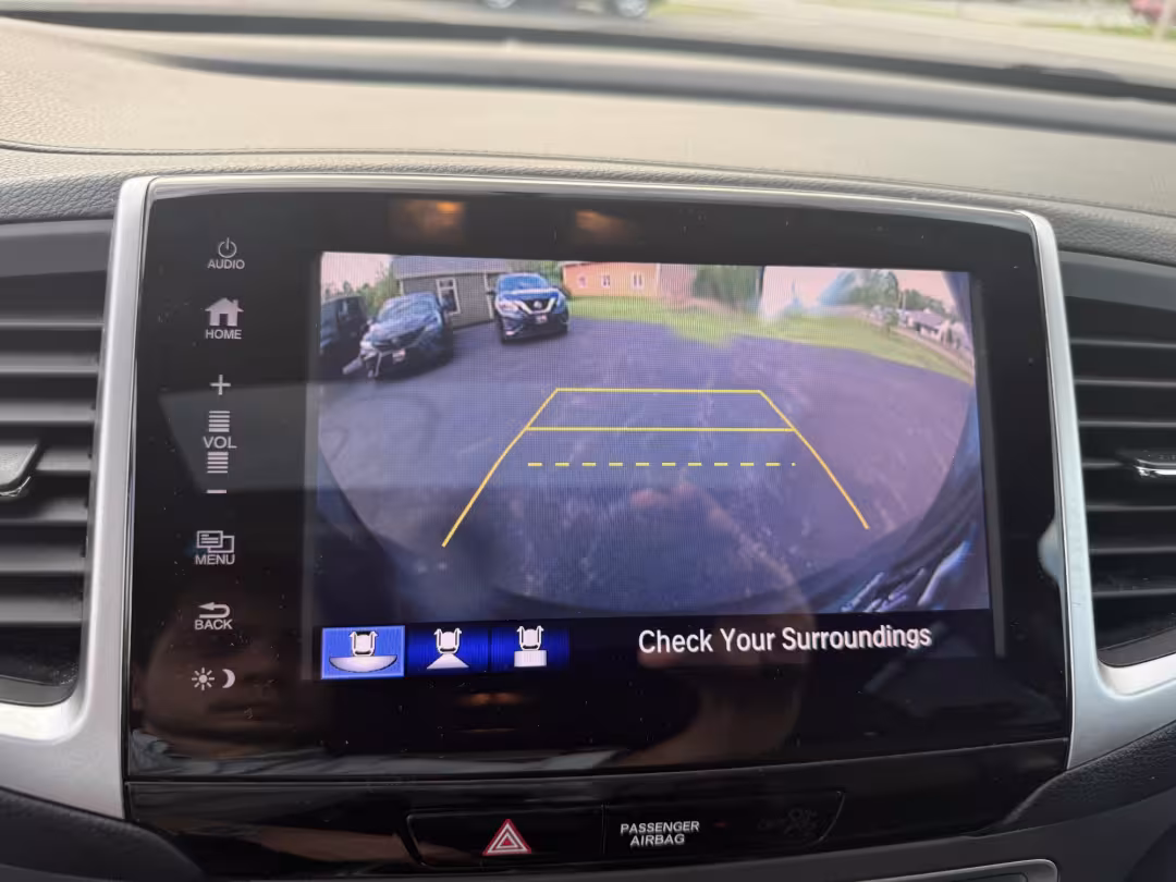 2018 Honda Pilot - 5FNYF6H83JB033527 - Image #17