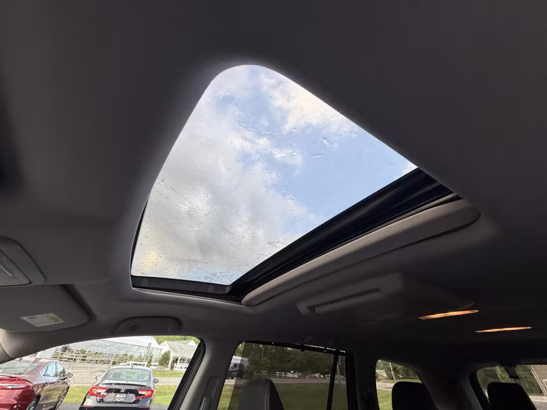 2018 Honda Pilot - 5FNYF6H83JB033527 - Image #22