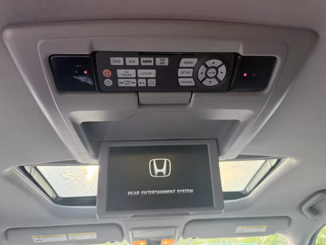 2018 Honda Pilot - 5FNYF6H83JB033527 - Image #27