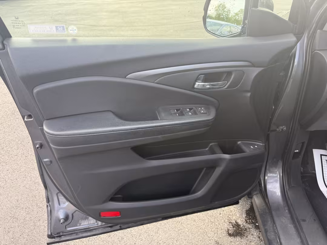 2018 Honda Pilot - 5FNYF6H83JB033527 - Image #7