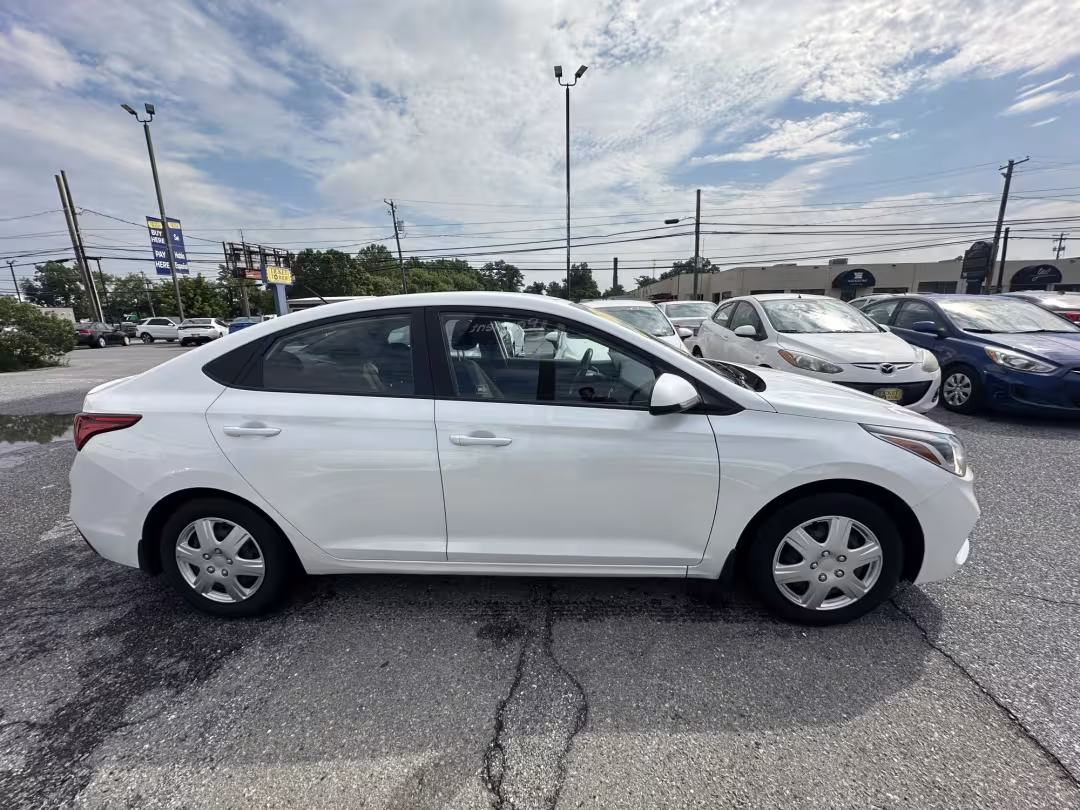 2018 Hyundai Accent - 3KPC24A34JE020851 - Image #4