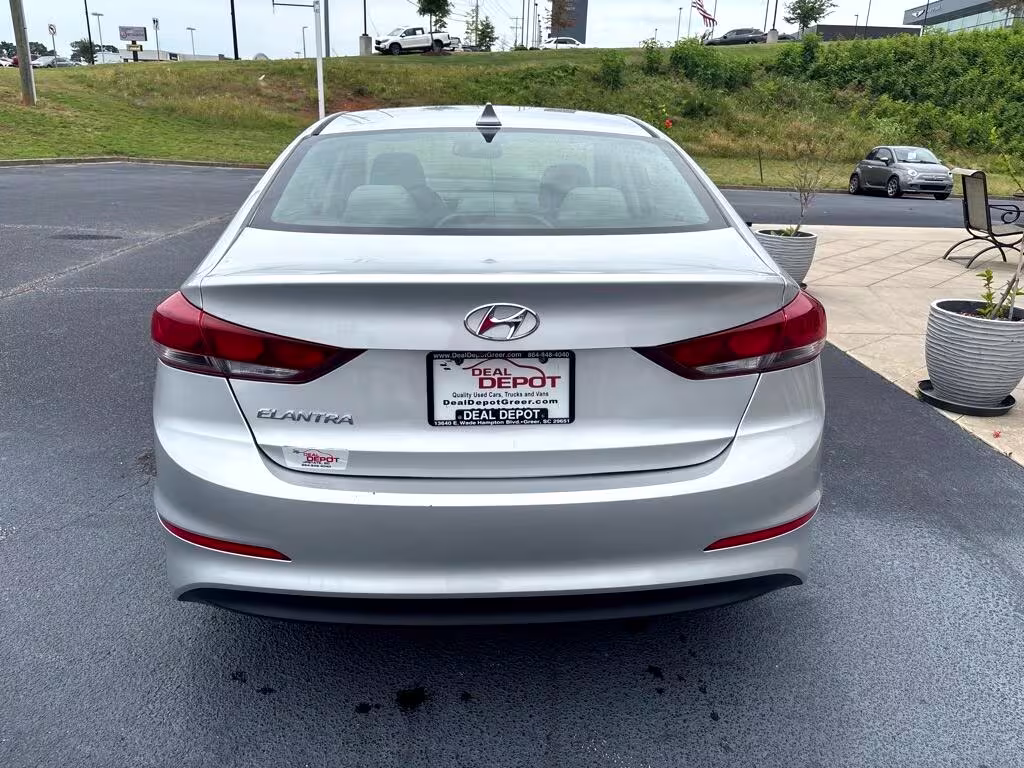2018 Hyundai Elantra - 5NPD84LF1JH301334 - Image #9