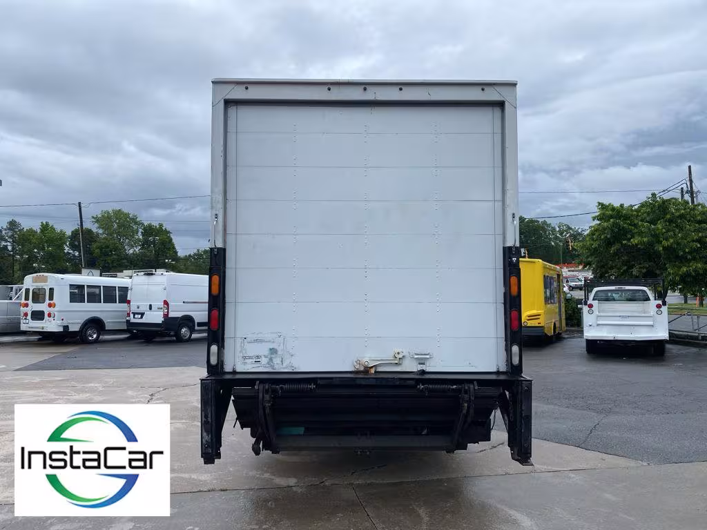 2018 Isuzu NQR - JALE5W168J7303614 - Image #10