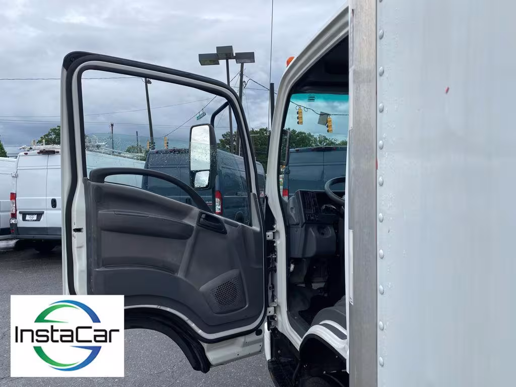 2018 Isuzu NQR - JALE5W168J7303614 - Image #17