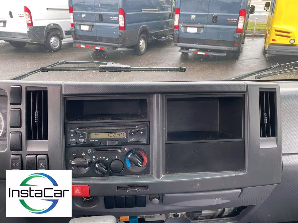 2018 Isuzu NQR - JALE5W168J7303614 - Image #3
