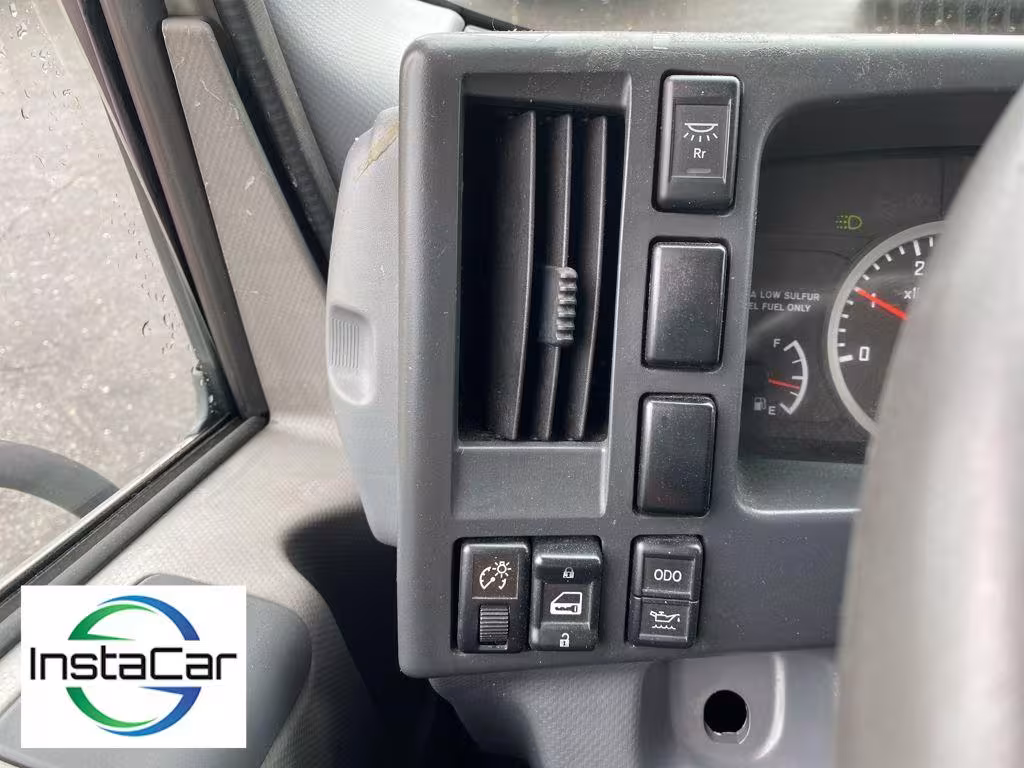 2018 Isuzu NQR - JALE5W168J7303614 - Image #4