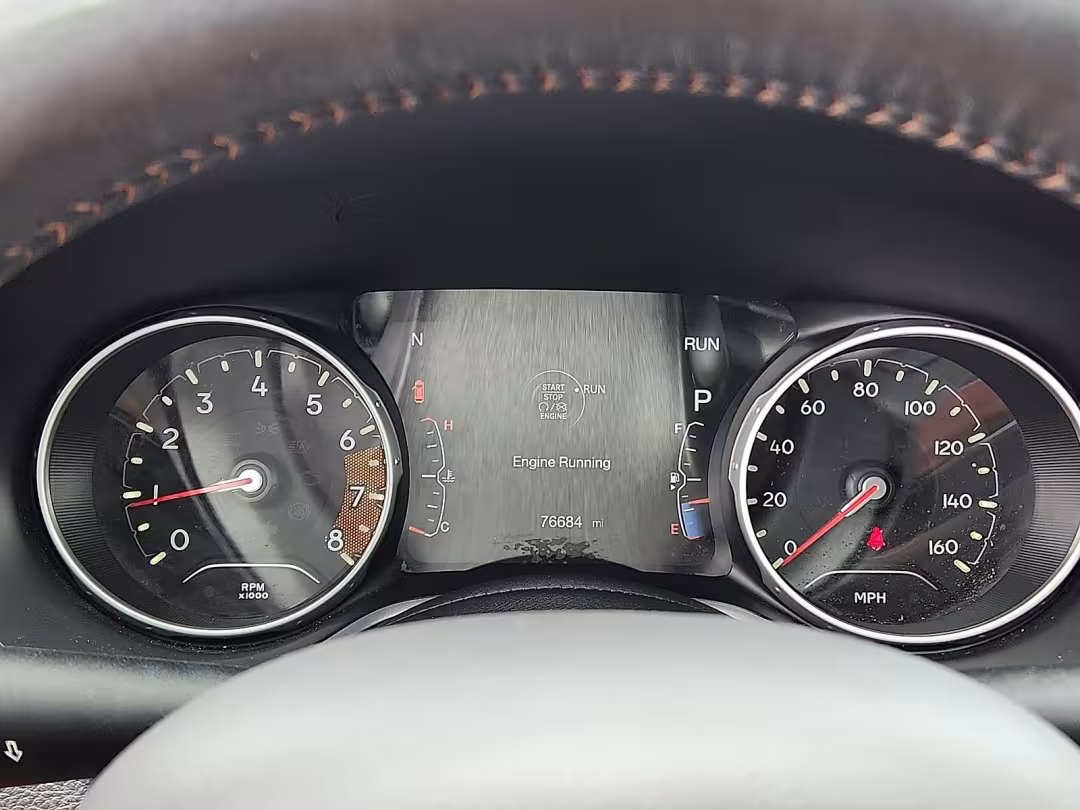 2018 Jeep Compass - 3C4NJDCB4JT135543 - Image #10
