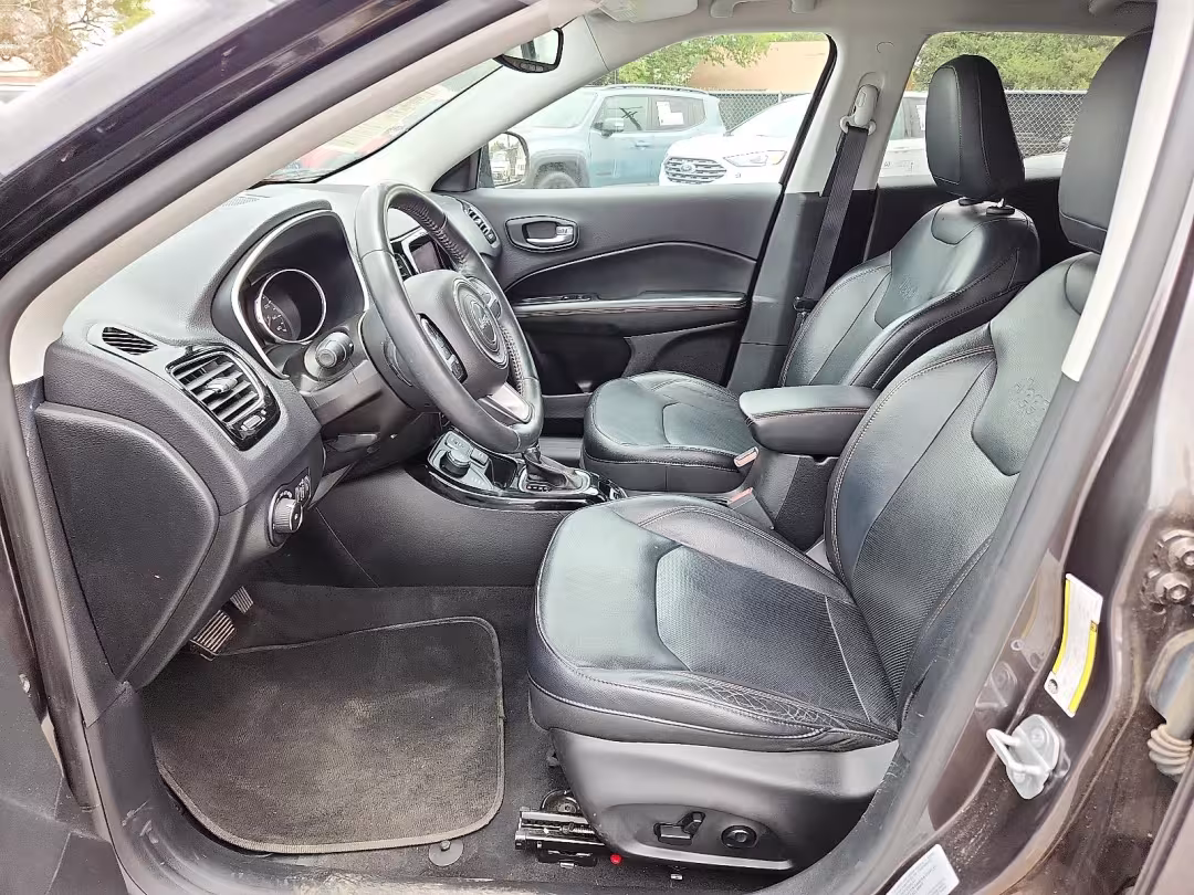 2018 Jeep Compass - 3C4NJDCB4JT135543 - Image #7