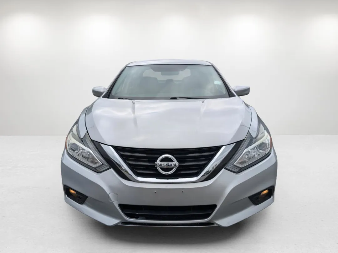 2018 Nissan Altima - 1N4AL3AP8JC146029 - Image #2