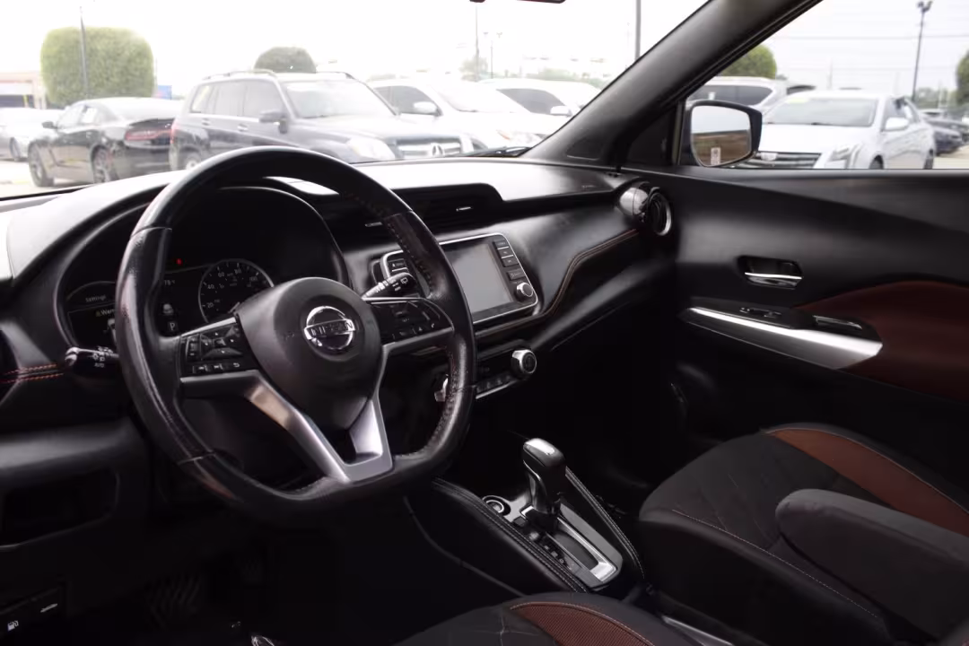 2018 Nissan Kicks - 3N1CP5CU8JL536870 - Image #13