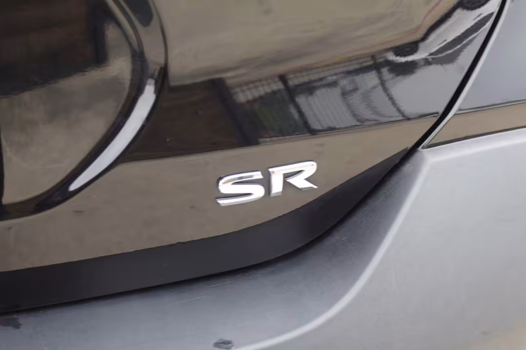 2018 Nissan Kicks - 3N1CP5CU8JL536870 - Image #9