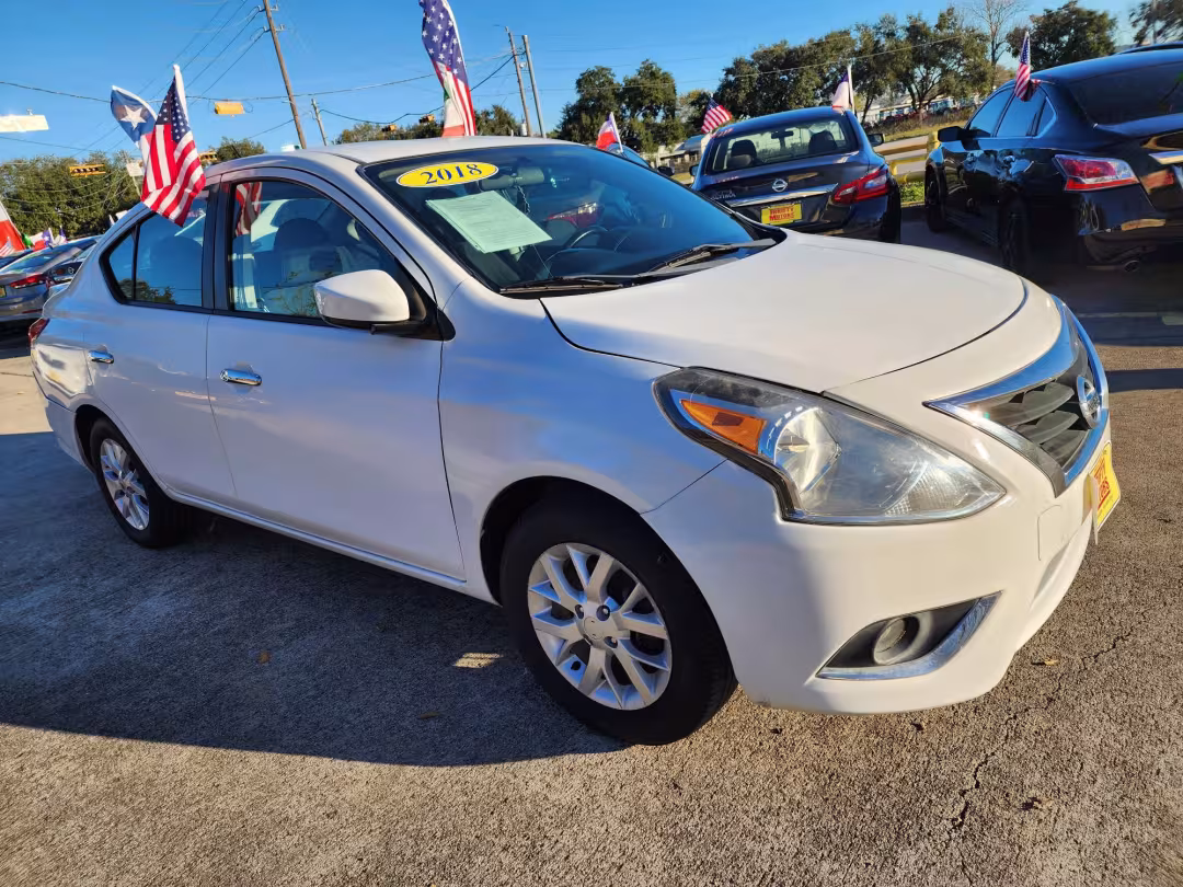 2018 Nissan Versa - 3N1CN7AP4JL864589 - Image #1
