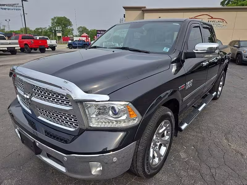 2018 Ram 1500 - 1C6RR7NM5JS355423 - Image #5